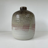 Pretty Ceramic Decorative pot, could be used as a vase or a decorative object.